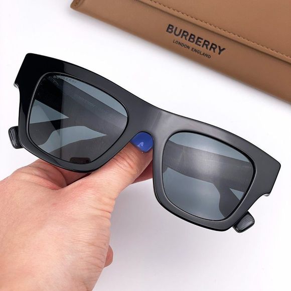Burberry ERNEST BE4360 399687 Sunglasses Black Gray Square Men